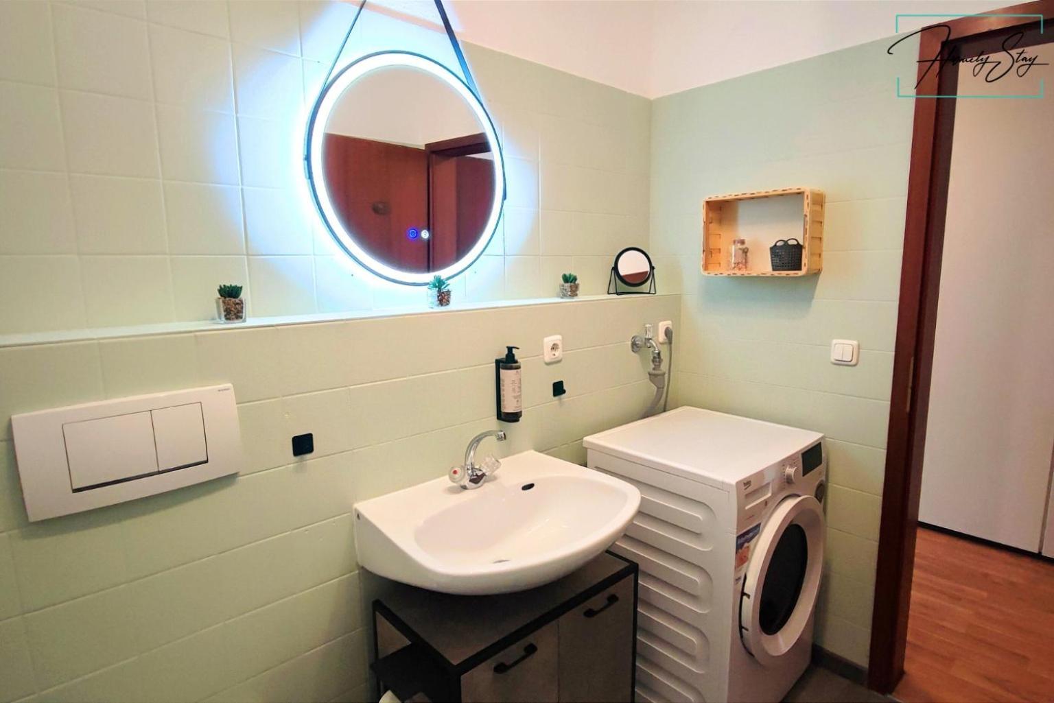 Homely Stay Serenity Greens - Stylisch Studio-Apartment With Kitchen - 10 Min To Central Station, Pet Friendly Múnich Exterior foto